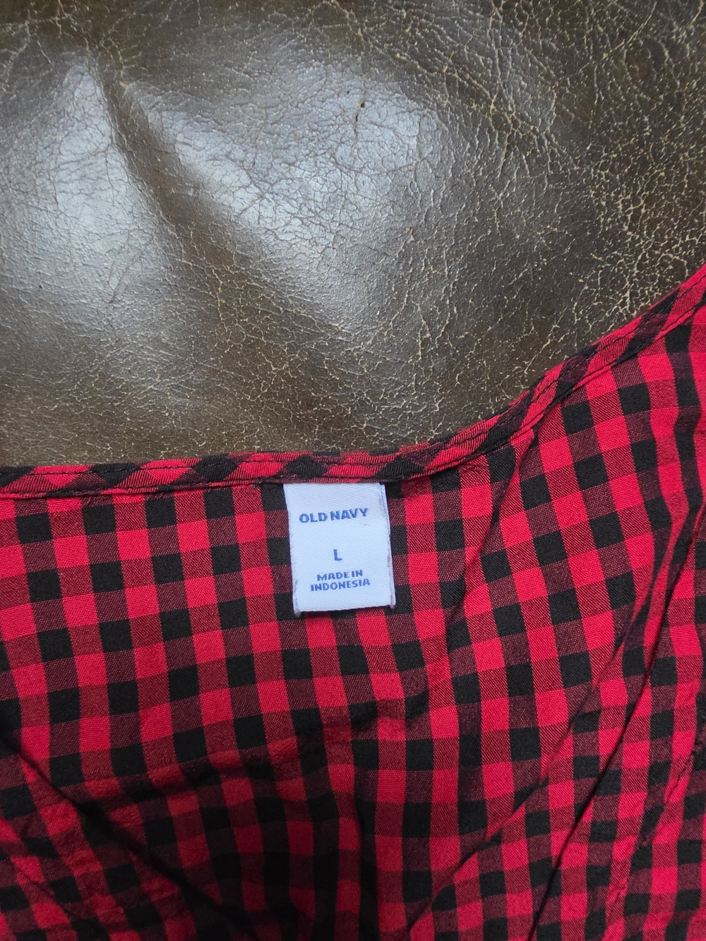 Old Navy Red Black Gingham Plaid Faux Wrap Blouse Top NWOT L - Picture 5 of 5